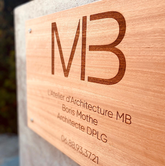 Plaque-boris-moth-page-atelier